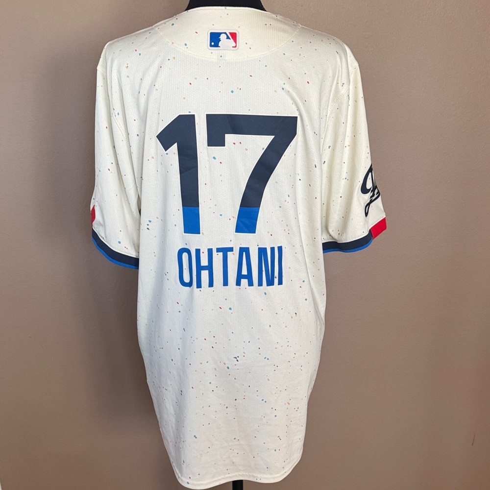 Nike Cream and Blue Los Angeles Dodgers Ohtani #17 2024 City Connect Jersey M
